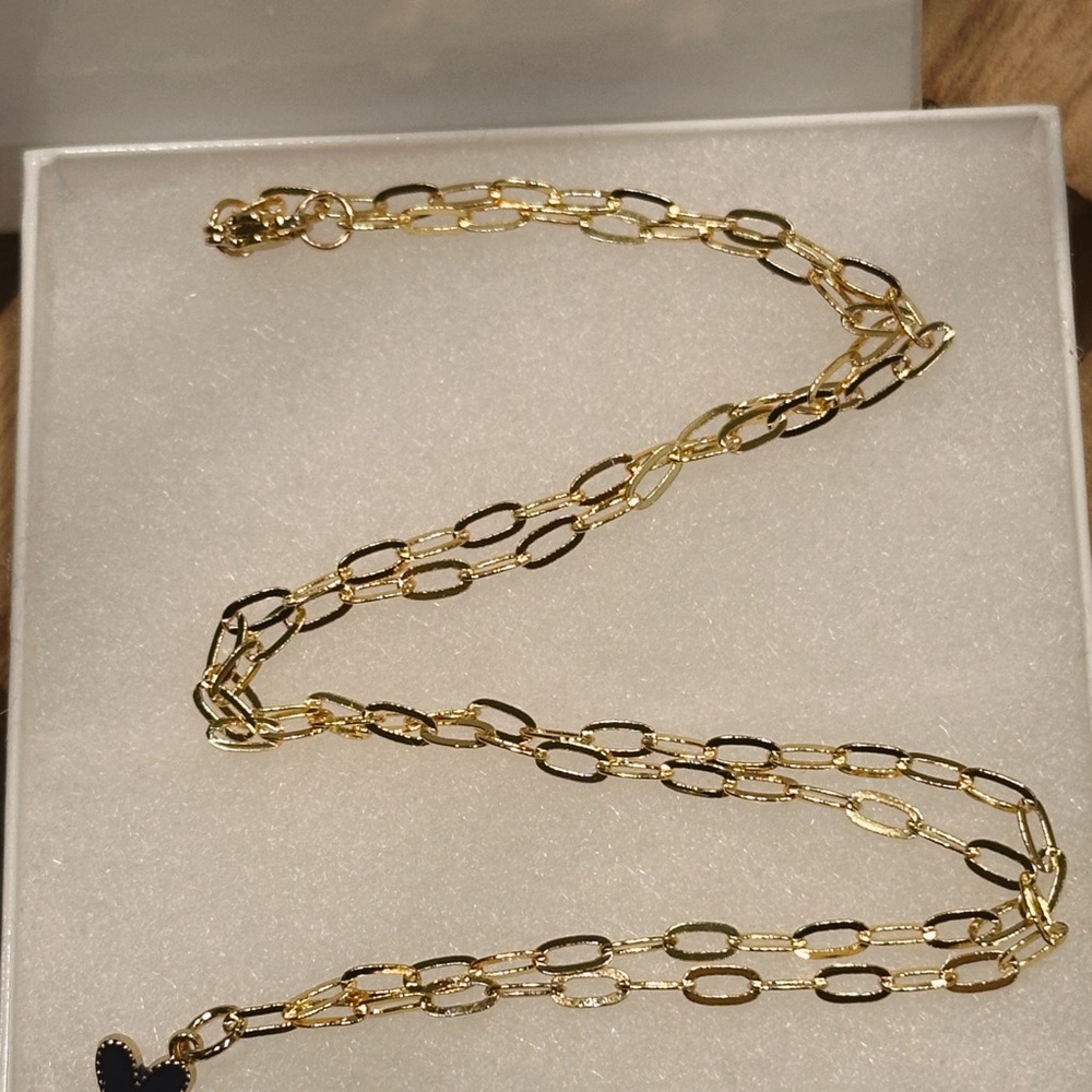 Elegant Gold Chain Necklace